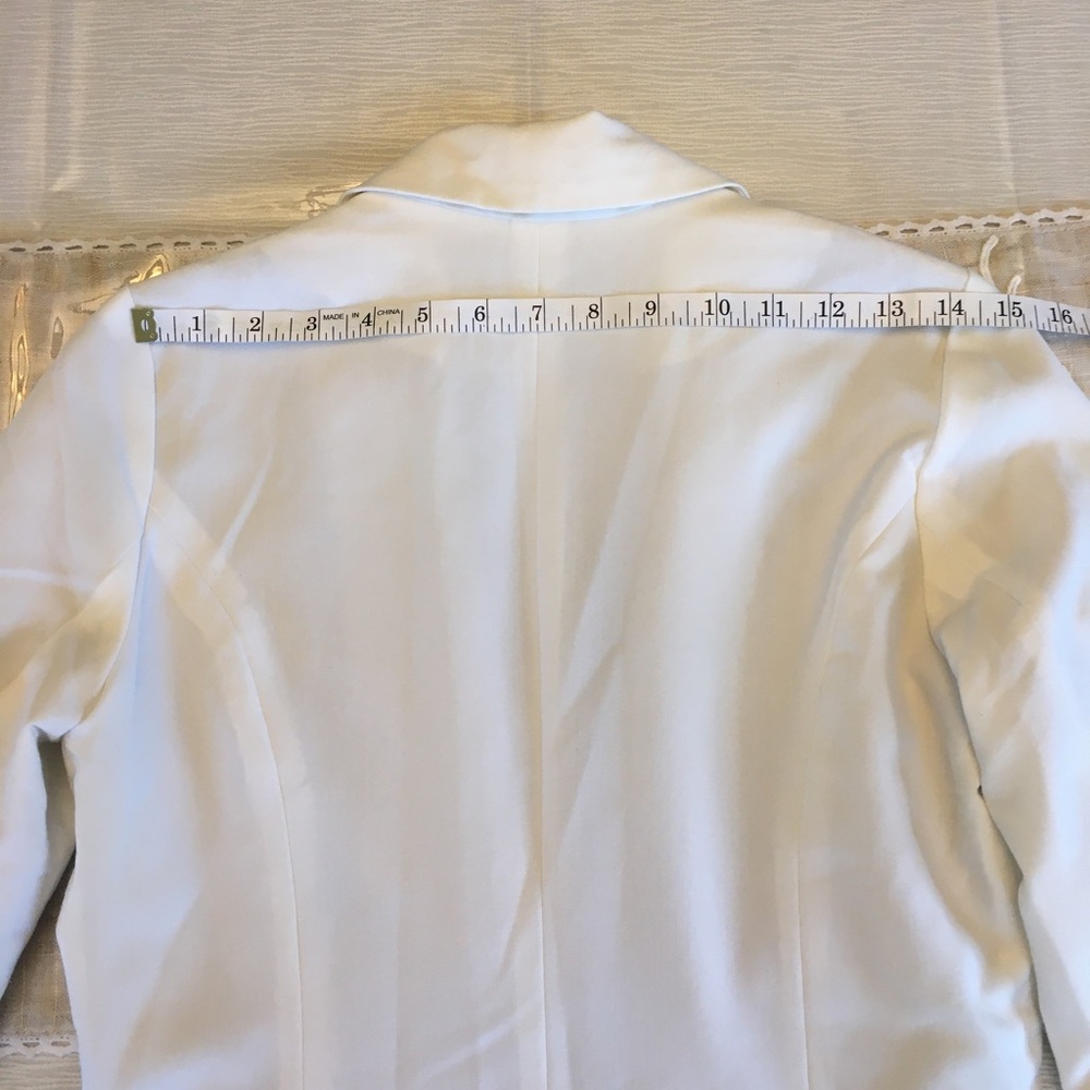 White blazer - Picture 7 of 8
